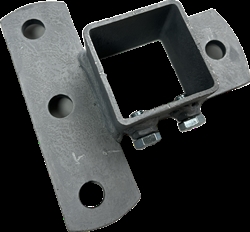 Løftebeslag 3+1-hulls front til 70x70 mm stolpe. 