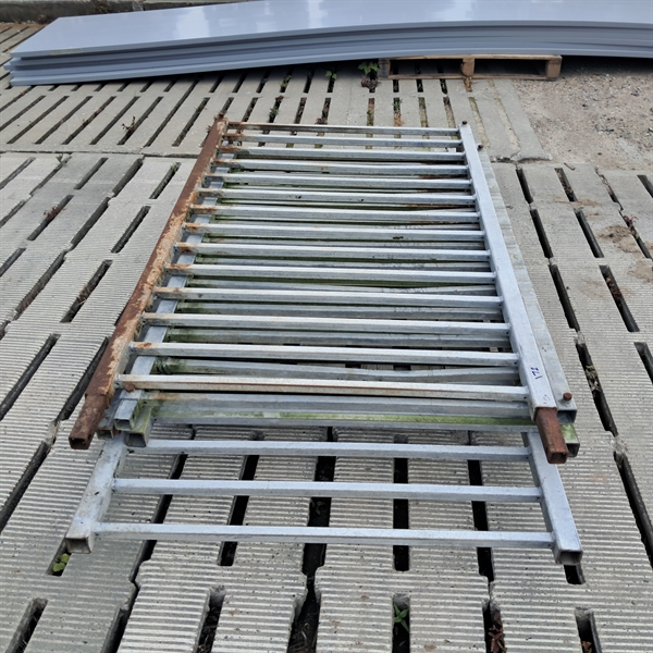 Brukte mellomgitter i 50x50 mm, totalt 8,74 m