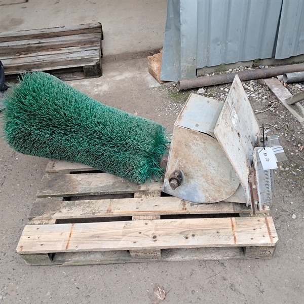 1 stk. brukt kubørste med motor, nr. 20