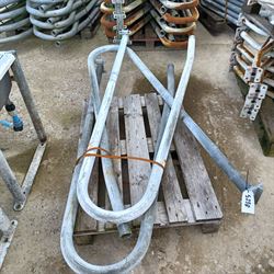 3 stk. brukte 2" sengebøyler lengde: 1,90 m Cc: 0,63 m S258