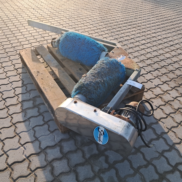 1 stk. brukt Strangko kubørste med motor, nr. 37