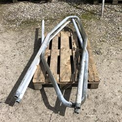 4 stk. brukte 1½" sengebøyler lengde: 1,90 m Cc: 0,60 m S1