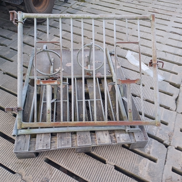 Brukte assorterte kalvebokser Kb117