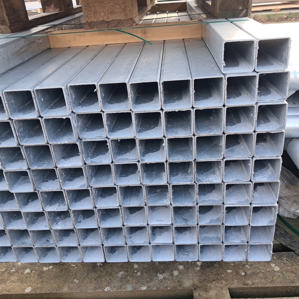 60x60x3 mm stolpe for nedstøping, lengde: 2 m.